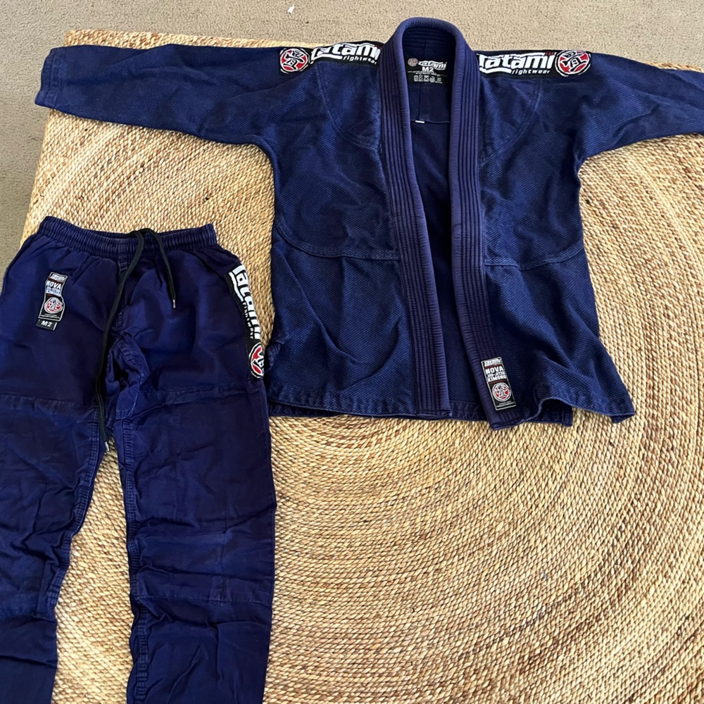 Tatami Kid’s Navy Blue Jiu-Jitsu Gi for boy or girl size M2